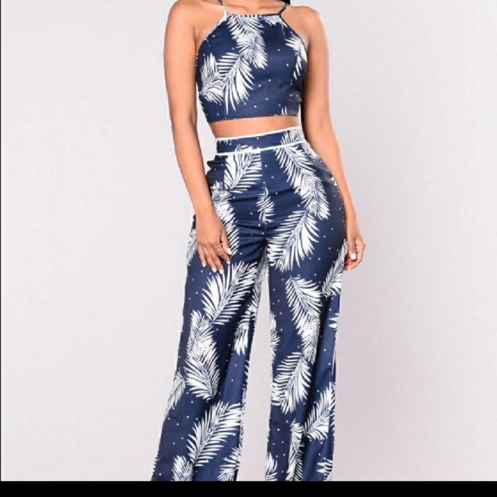 Xsmall Fashionova 2 piece set Brand New